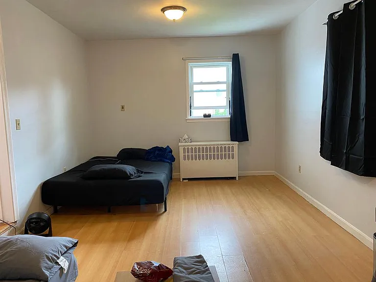 552 Pleasant St #1 — Photo 6
