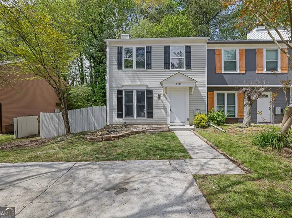 3571 Kennesaw Station Dr NW, Kennesaw, GA 30144