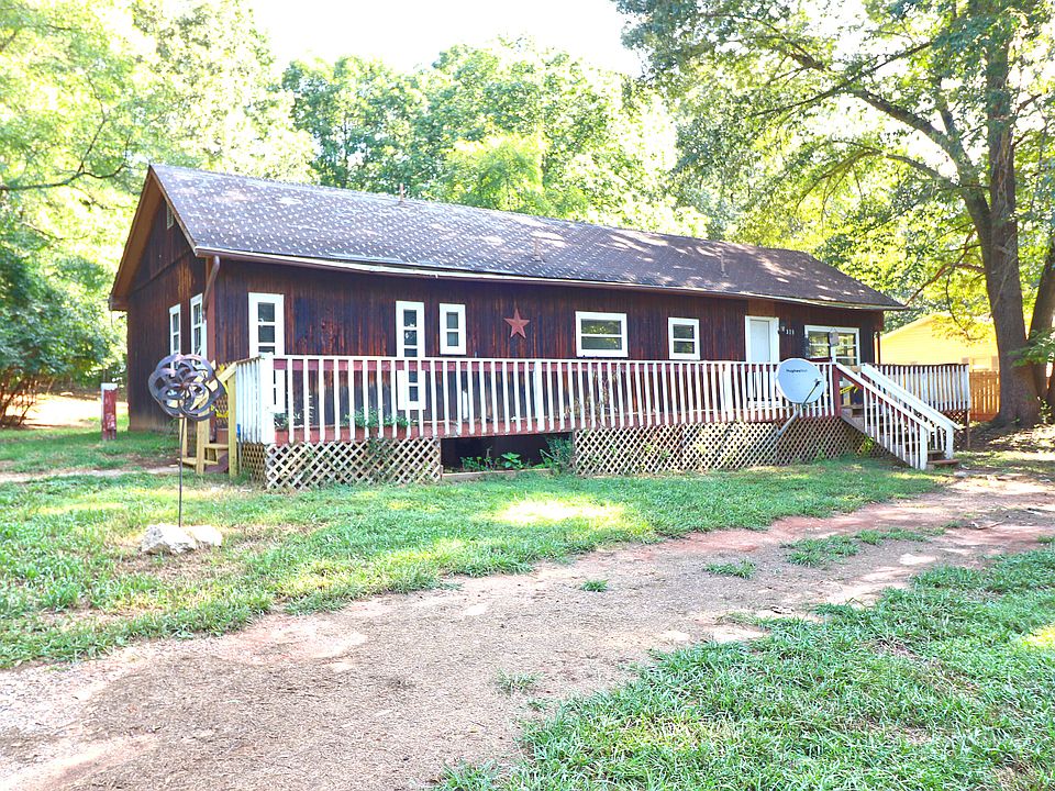 1st image of 379 Bluewater Dr