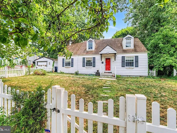 248 N New Rd, Absecon, NJ 08201