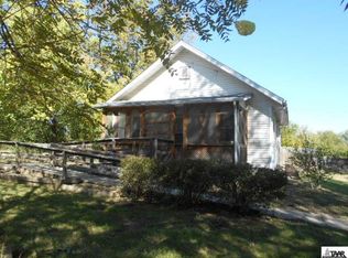 2430 SE 21st St, Topeka, KS 66607