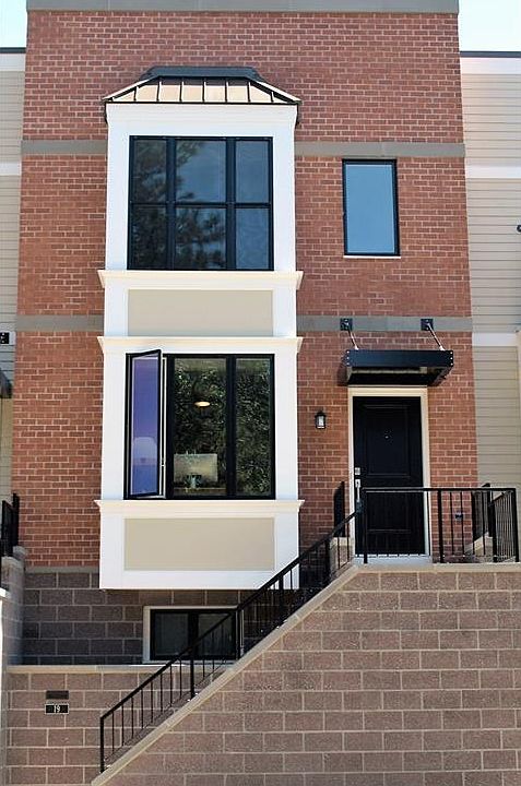 1st image of 19 Atterbury Blvd