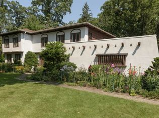 115 Oval Rd, Essex Fells, NJ 07021