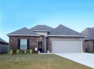 2212 Darlene Dr, Covington, LA 70435