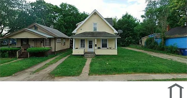 2249 Avondale Ave — Photo 2