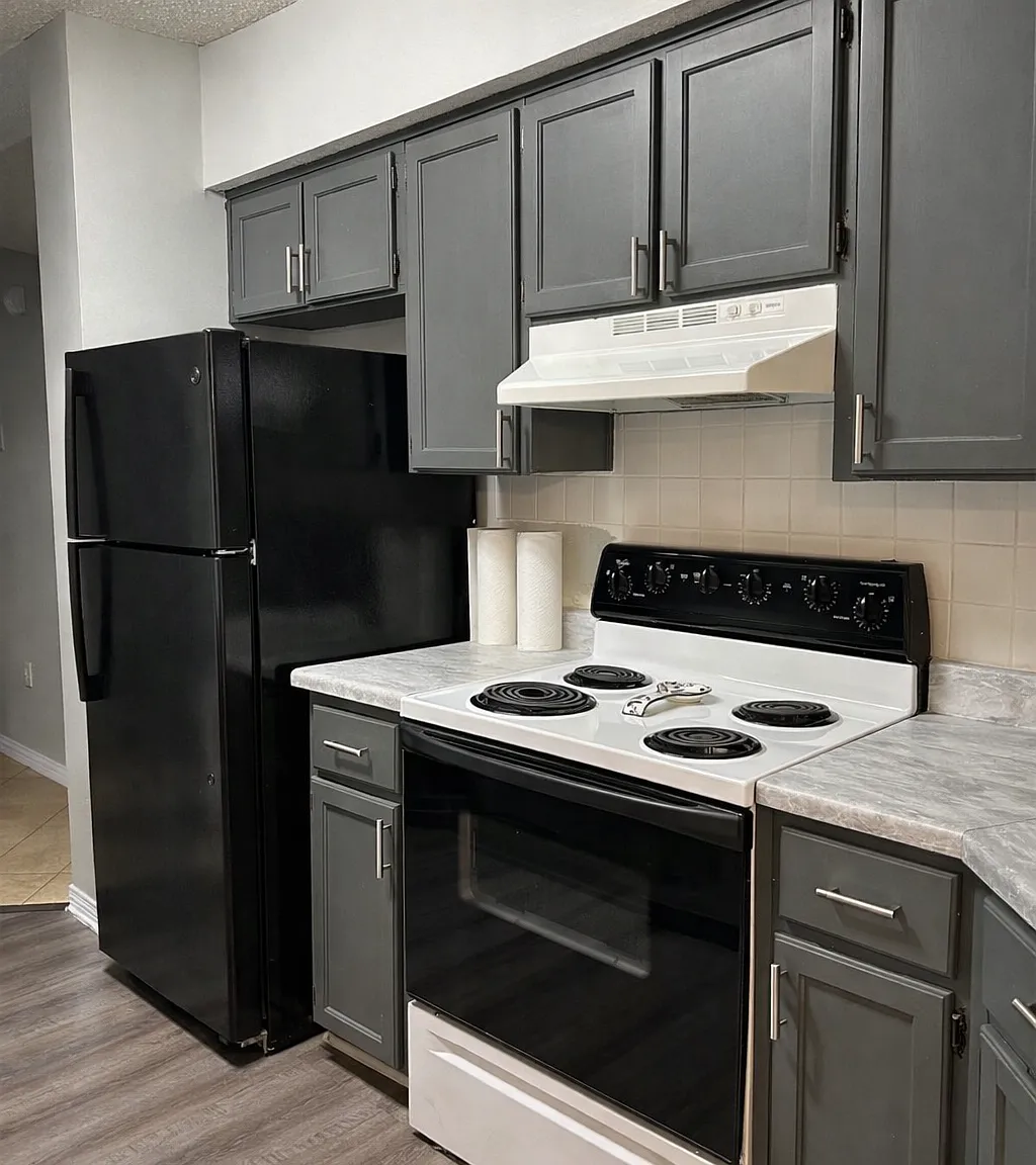 2 bed, 1098 sqft, $1,200 — Photo 3