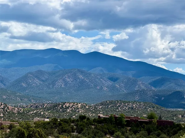3000 Monte Sereno Dr, Santa Fe, NM 87506
