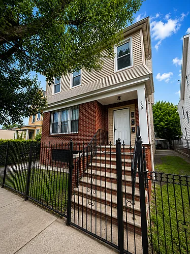 209 Columbia Ave #2B Photo 1