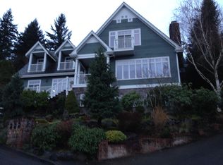 2135 Ridge Pointe Dr, Lake Oswego, OR 97034
