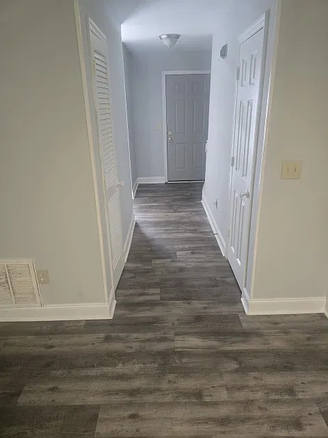 3 bed, 2.5 bath, 1200 sqft, $1,700 — Photo 2