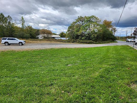 4th image of 301 E Union Blvd