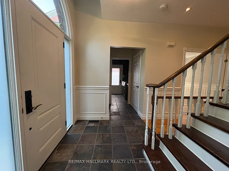 34 Theobalds Cir — Photo 4