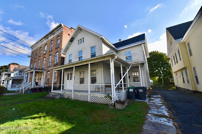 2nd image of 55 Saratoga Avenue