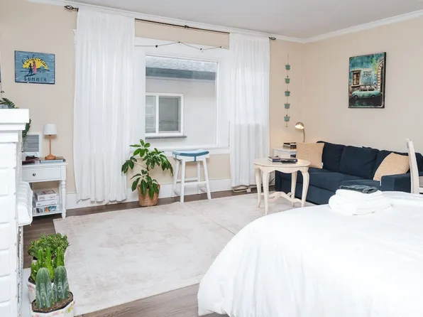 (undisclosed Address), Long Beach, CA 90802