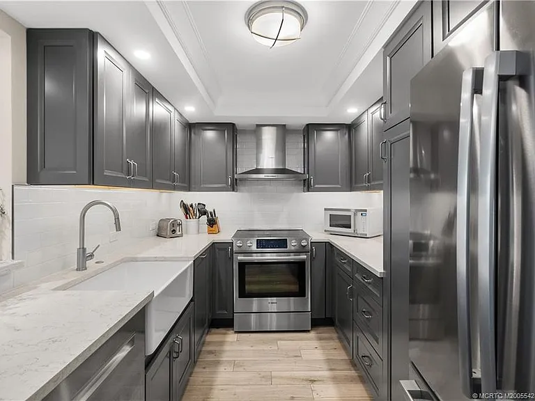 125 Ocean Ave #506 — Photo 10