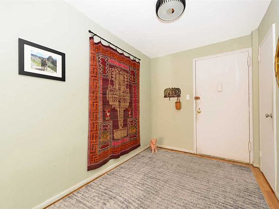4th image of 99-14 59th Ave APT 4D