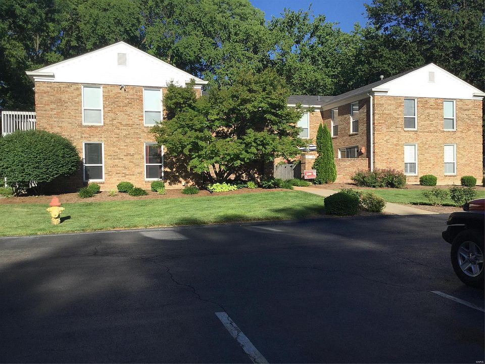 1st image of 414 Colony Woods Dr #414