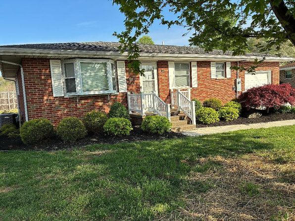 724 Circle Dr
