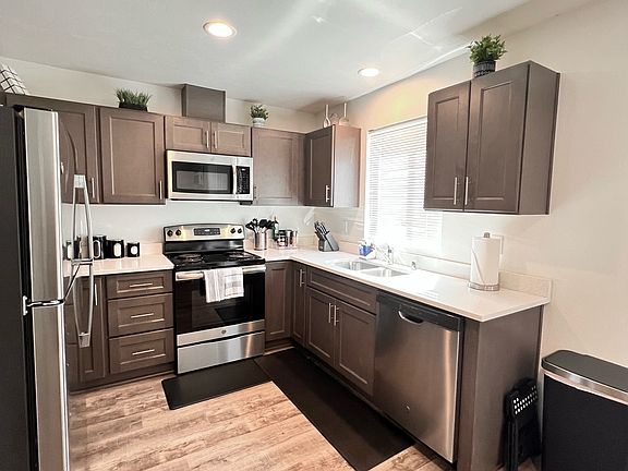 4th image of 9812 E 4th Ave #101