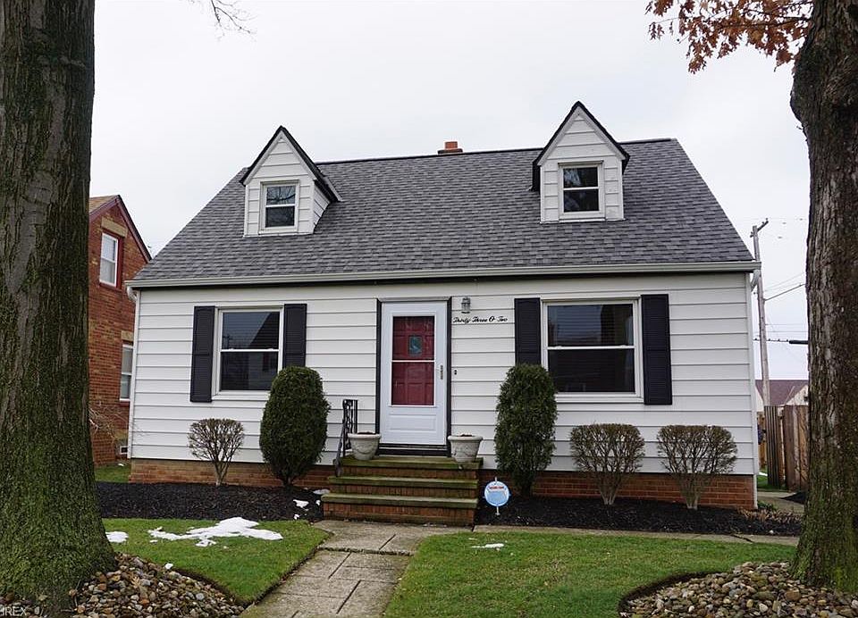 1st image of 3302 Parklane Dr