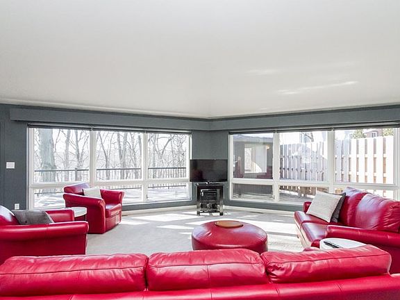 3rd image of 2212 Ironwood Ct