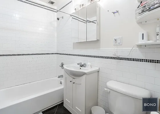 Rented by Bond New York | media 6