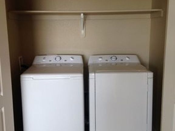 5th image of 4101 Crittenton Ln #512