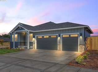 2009 E Badger Loop, La Center, WA 98629