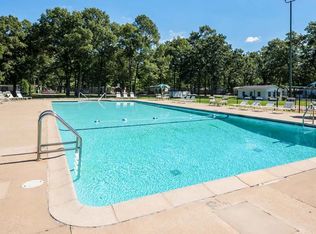 516 Courtland Ln #8EC0E42E1, Muskegon, MI 49442