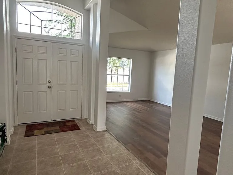 136 Grantham Dr — Photo 21