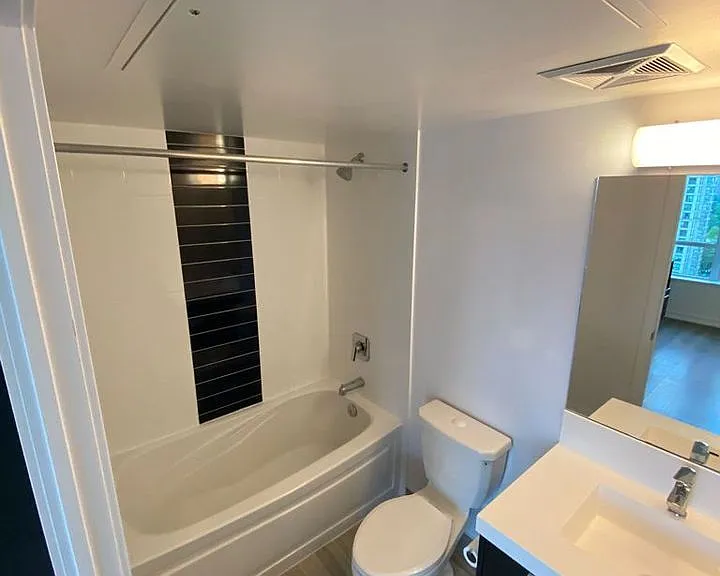 365 Church St #1407 — Photo 5