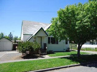 117 NW Chamberlain St, Bend, OR 97703