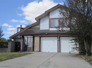 12122 Kemerton Dr, Houston, TX 77099