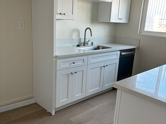 New kitchen with quartz countertops new appliances