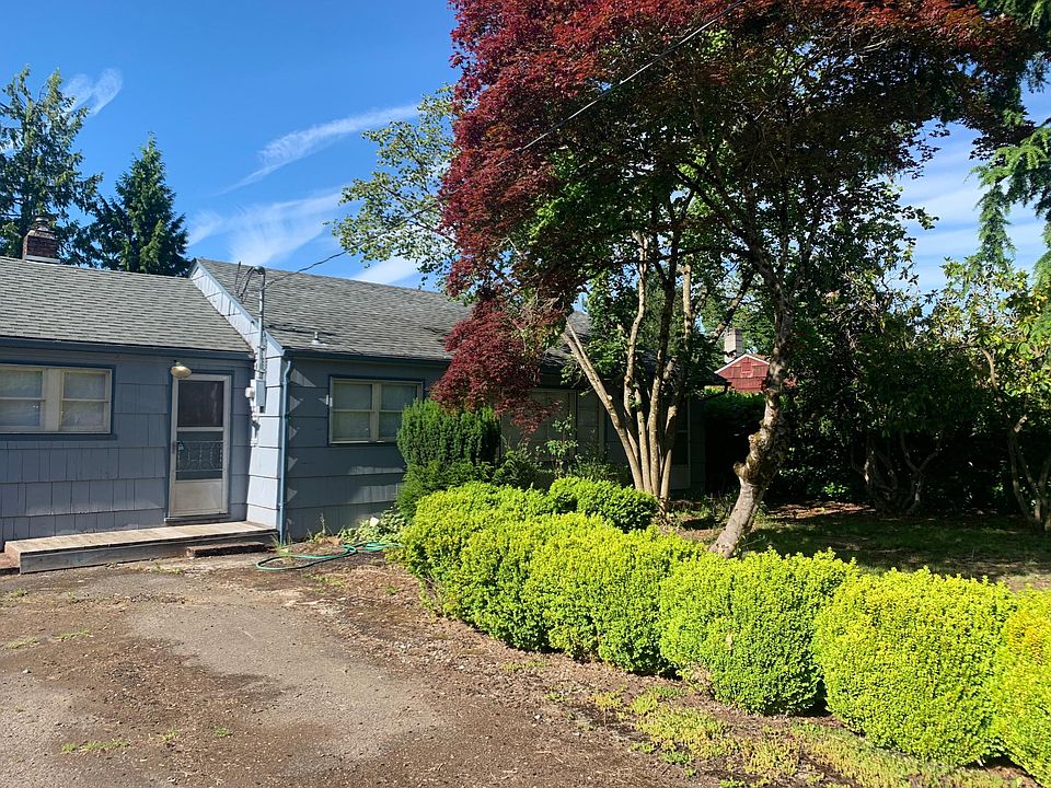 1st image of 3808 NE 55th St