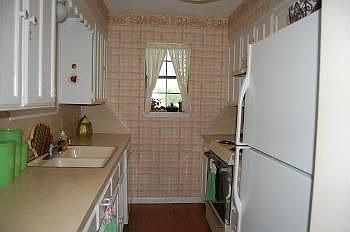 5th image of 405 Burnell Cir