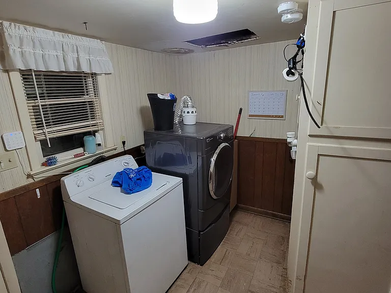 100 Archer Rd #C — Photo 11