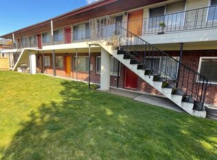 2215 California Ave Sw - (Gsb-R240 Santa Cruz Apts), Seattle, WA 98116