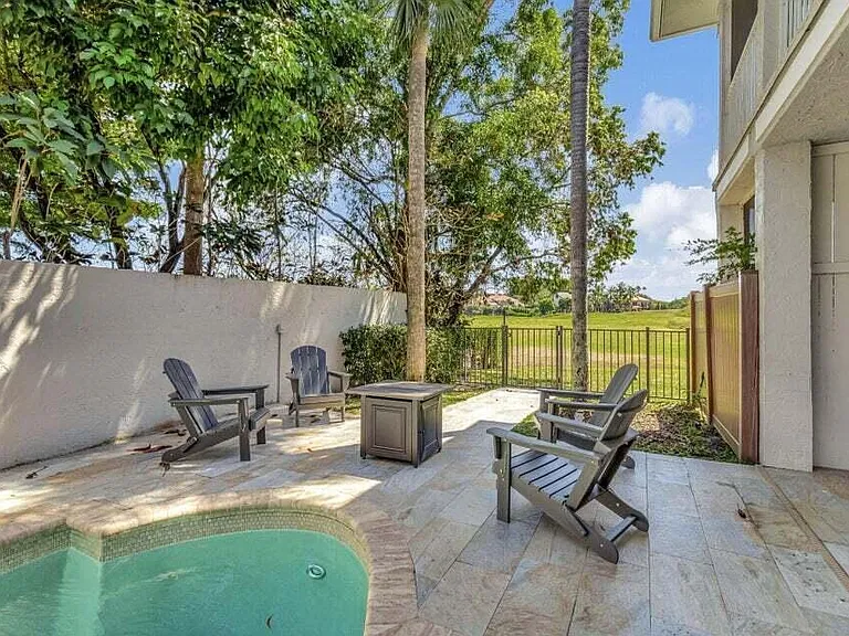 11839 Pebblewood Dr — Photo 49