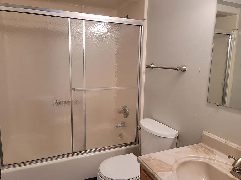 272 McCullough St #2 — Photo 3