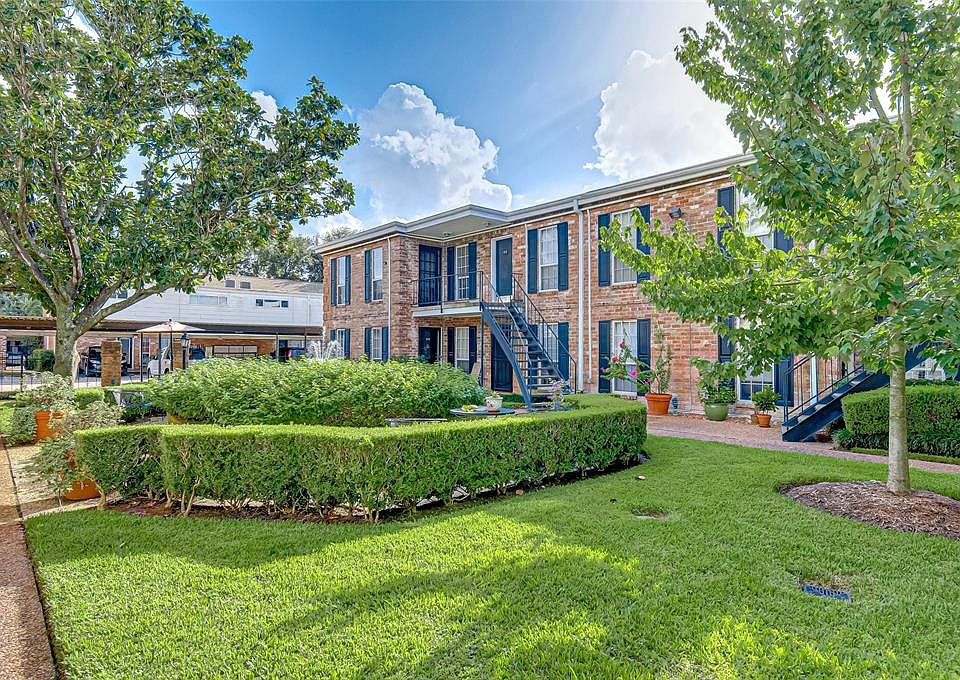 1st image of 6402 Del Monte Dr #117