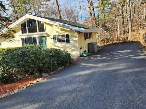 102 Suissevale Avenue, Moultonborough, NH 03254