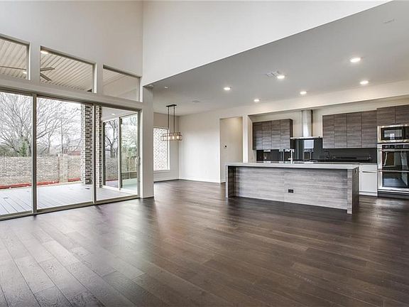 5th image of 5030 Statesman Ln