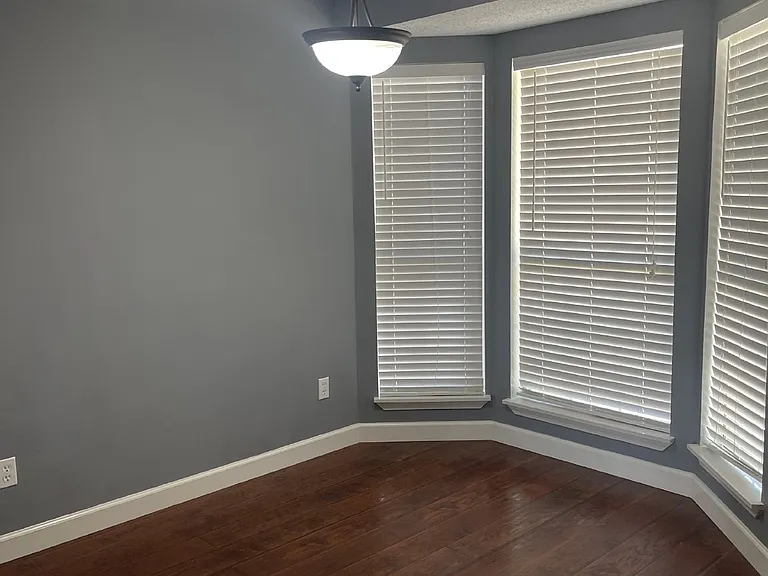 1600 Courtney Cv — Photo 2