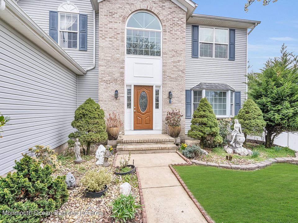 1st image of 79 Serenity Pl