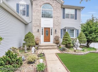 79 Serenity Pl, Toms River, NJ 08755