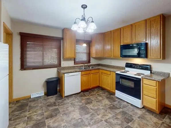 1109 E Indiana Ave, Bismarck, ND 58504