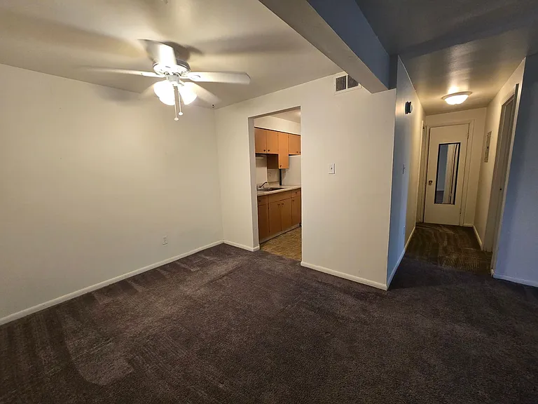 Olympia Park Apartments 1 and 2 Bedroom Units Available THIS SUMMER! — Photo 38