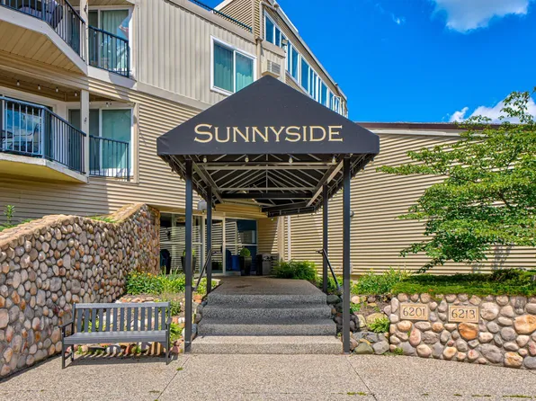 6201 Saint Croix Trl N APT 216, Oak Park Heights, MN 55082