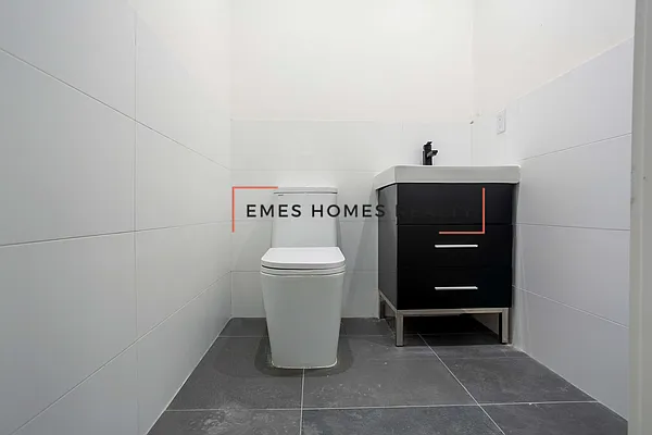 Rented by Emes Homes Realty LLC | media 32